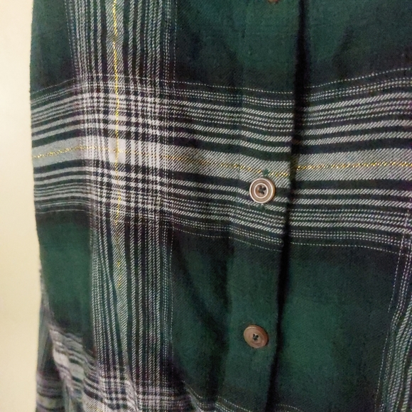 Dressbarn Plus Size 2X Dark Green Gold Plaid Long Sleeve Button Up Flannel Top - Picture 3 of 10